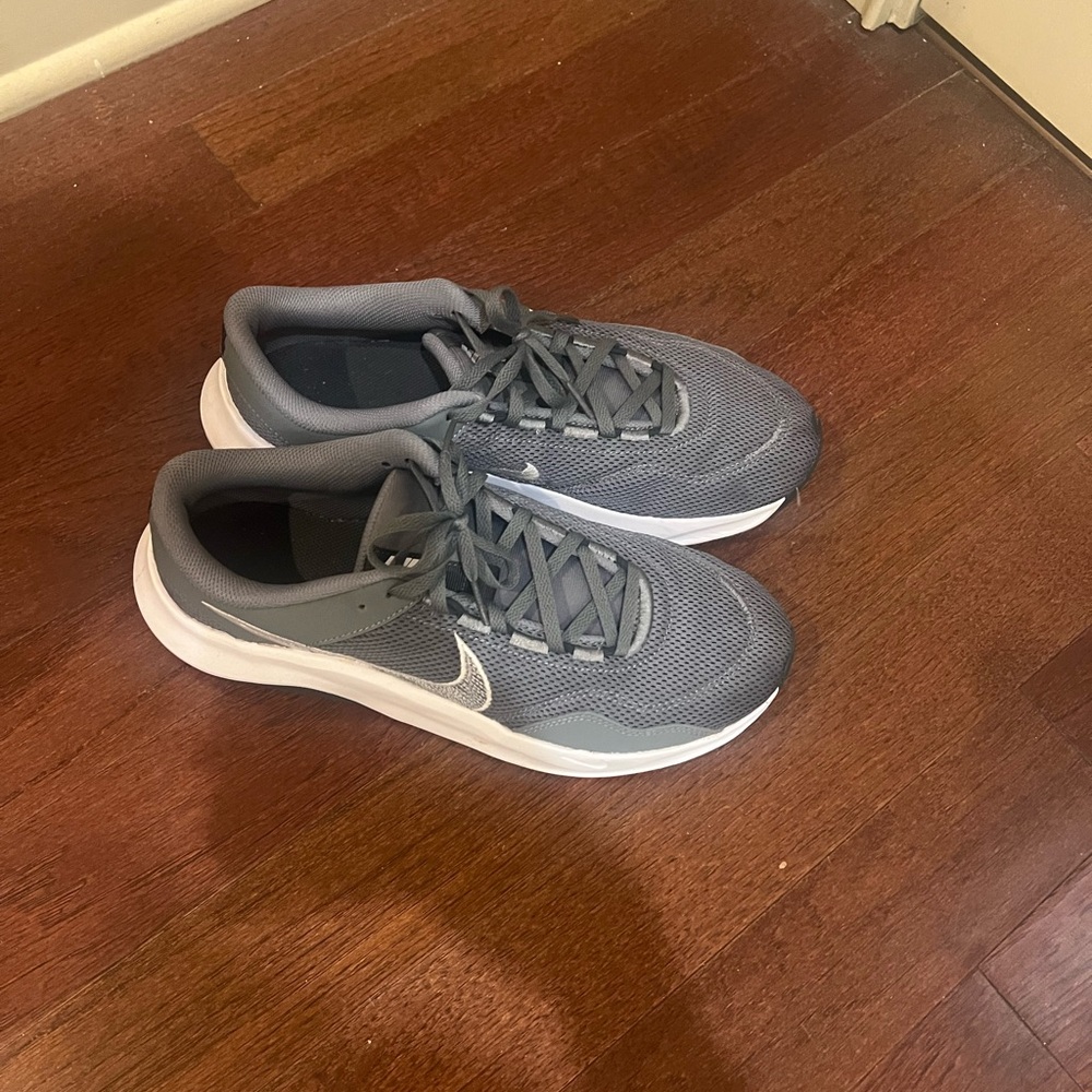 Nike Gray Mesh Athletic Sneakers with White Sole